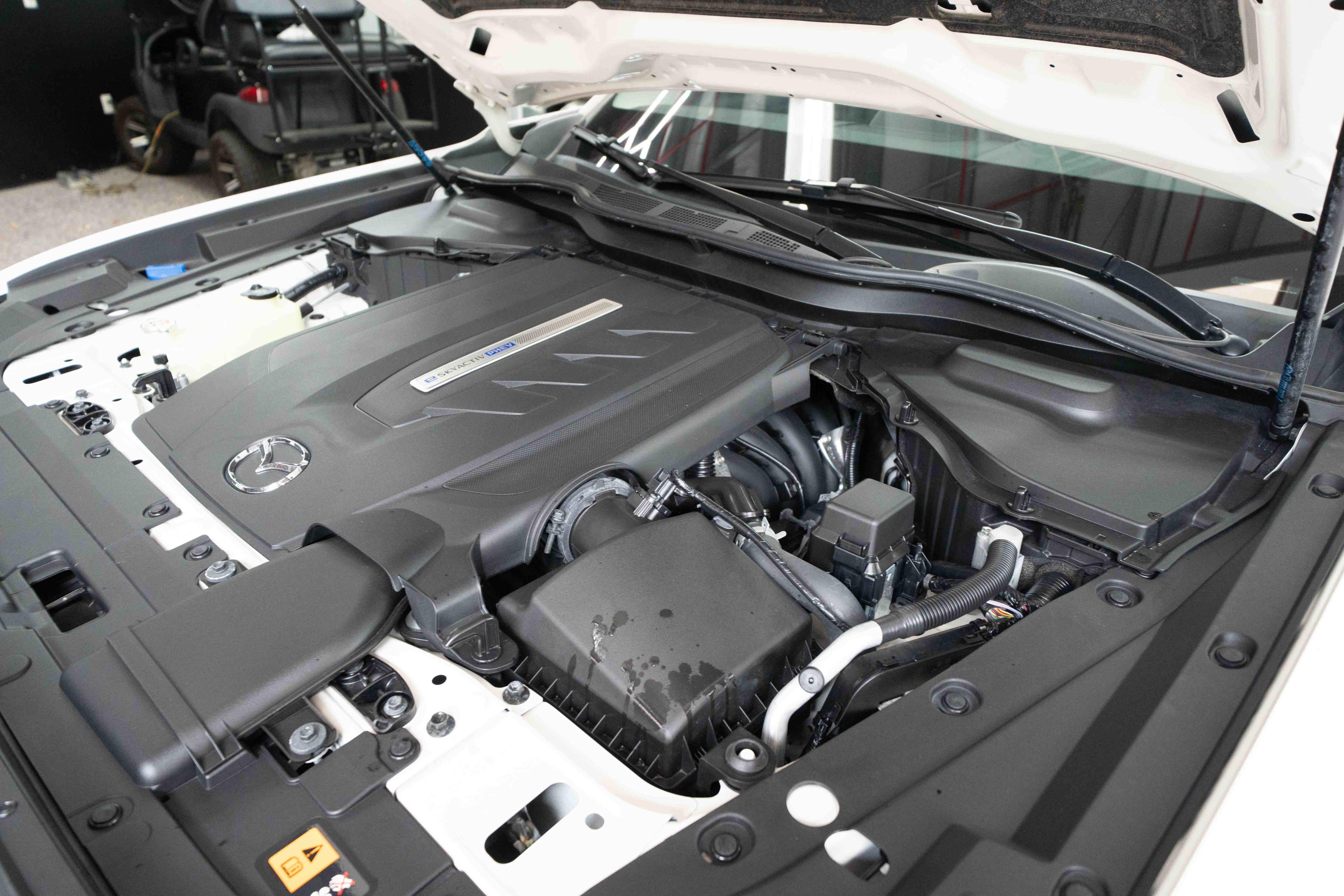 Used 2024 MAZDA CX-90 Plug-In Hybrid w/ Preferred AWD/4WD image 34