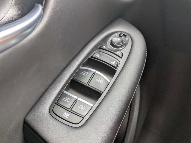 Used 2023 INFINITI QX50 Luxe image 24