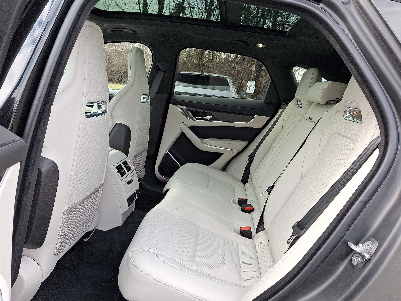 New 2026 Jaguar F-PACE SVR 575 Edition AWD/4WD image 5