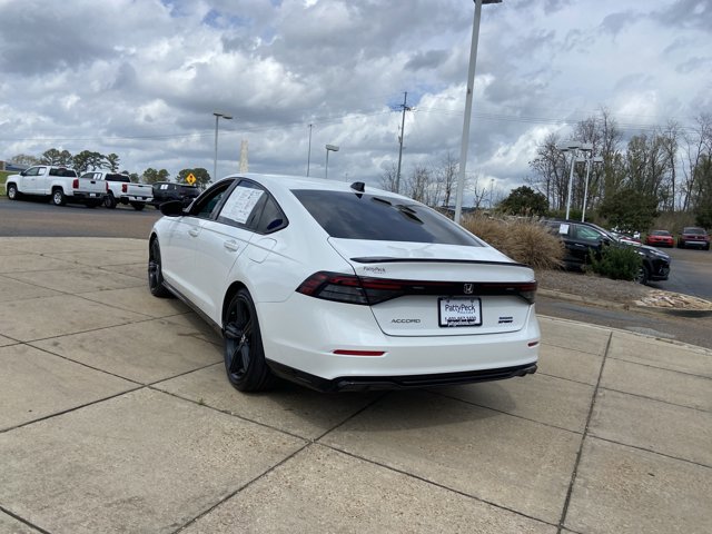 Used 2023 Honda Accord Sport image 8