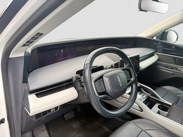 Used 2024 Lincoln Nautilus Reserve image 25