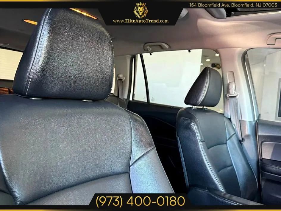 Used 2017 Honda Pilot Touring image 23