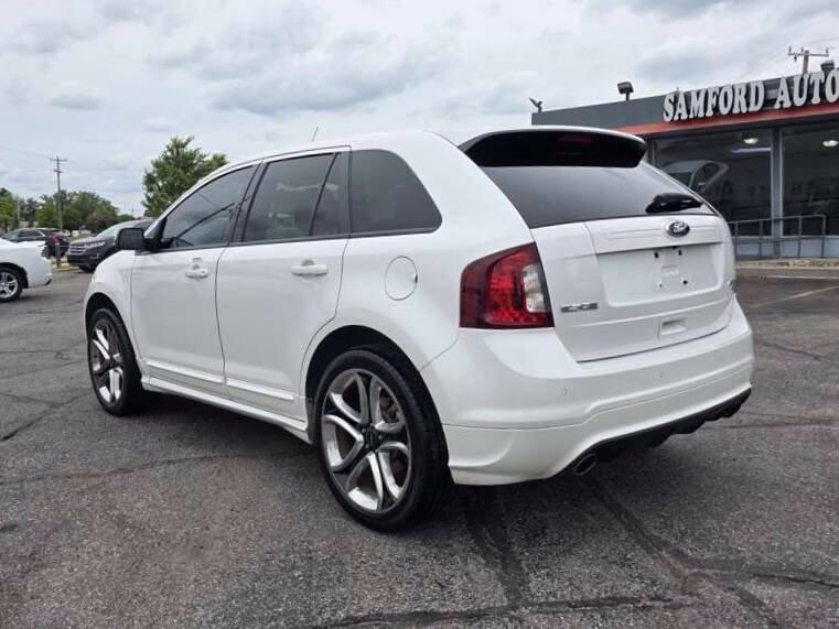 Used 2014 Ford Edge Sport w/ Driver Entry Package AWD/4WD image 4