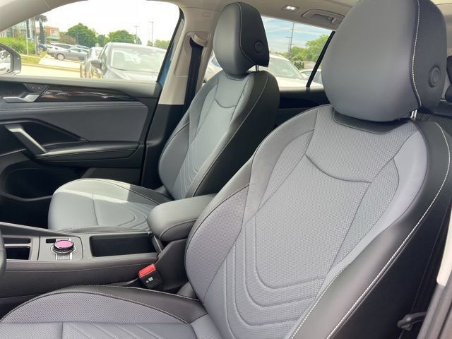 New 2026 Volkswagen Tiguan SE AWD/4WD image 7