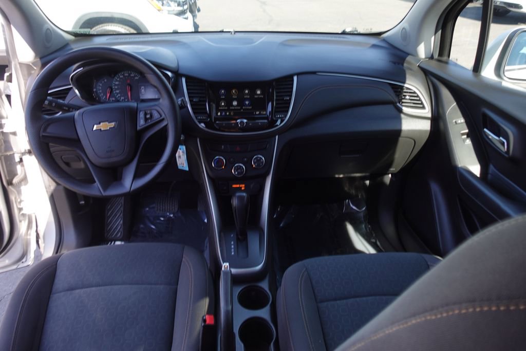 Used 2018 Chevrolet Trax LS image 23