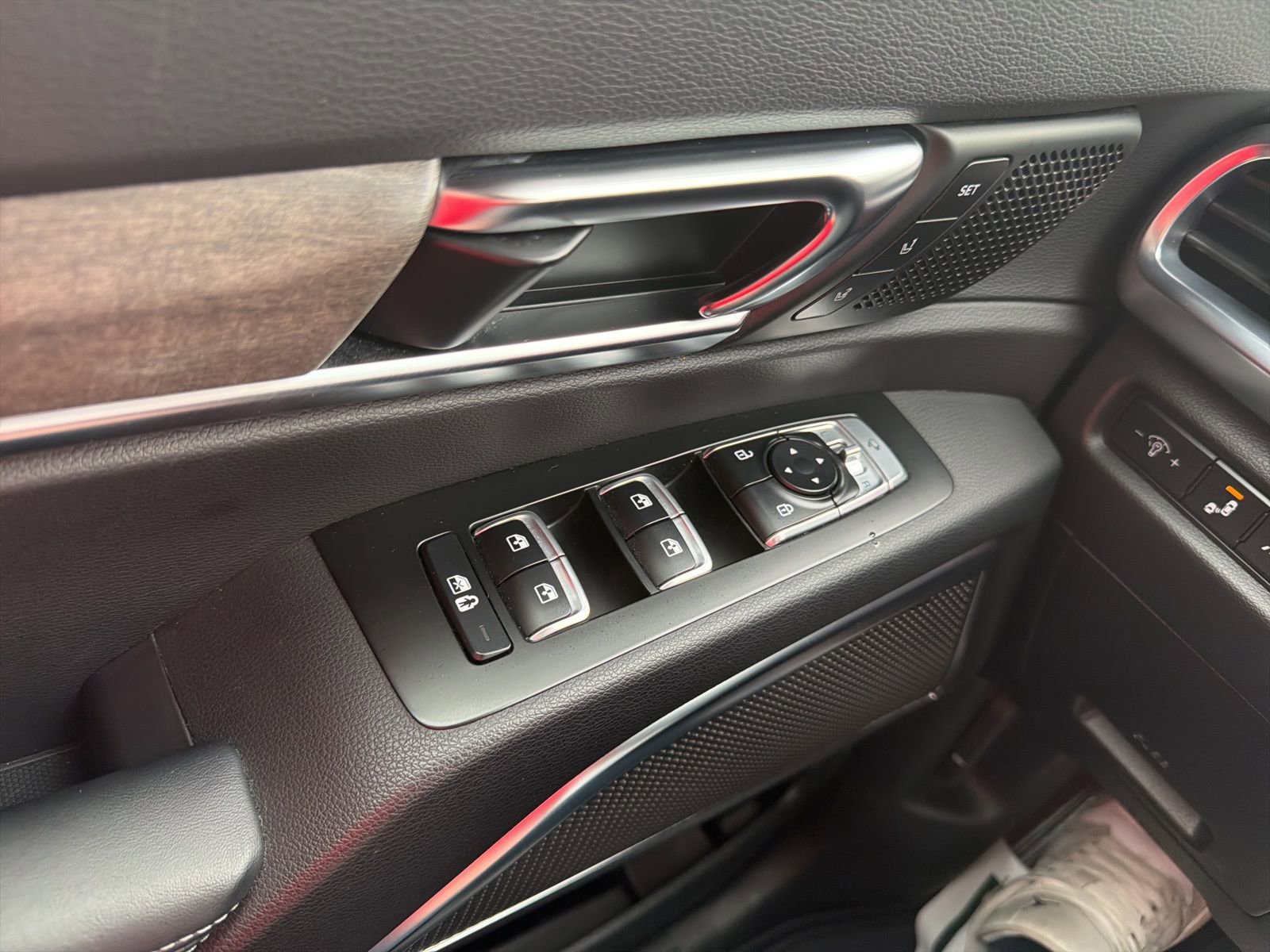 Used 2022 Kia Telluride SX w/ SX Prestige Package image 20