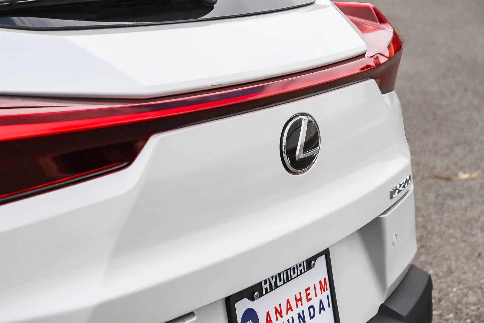 Used 2022 Lexus UX 200 w/ Accessory Package (Z1) FWD image 10
