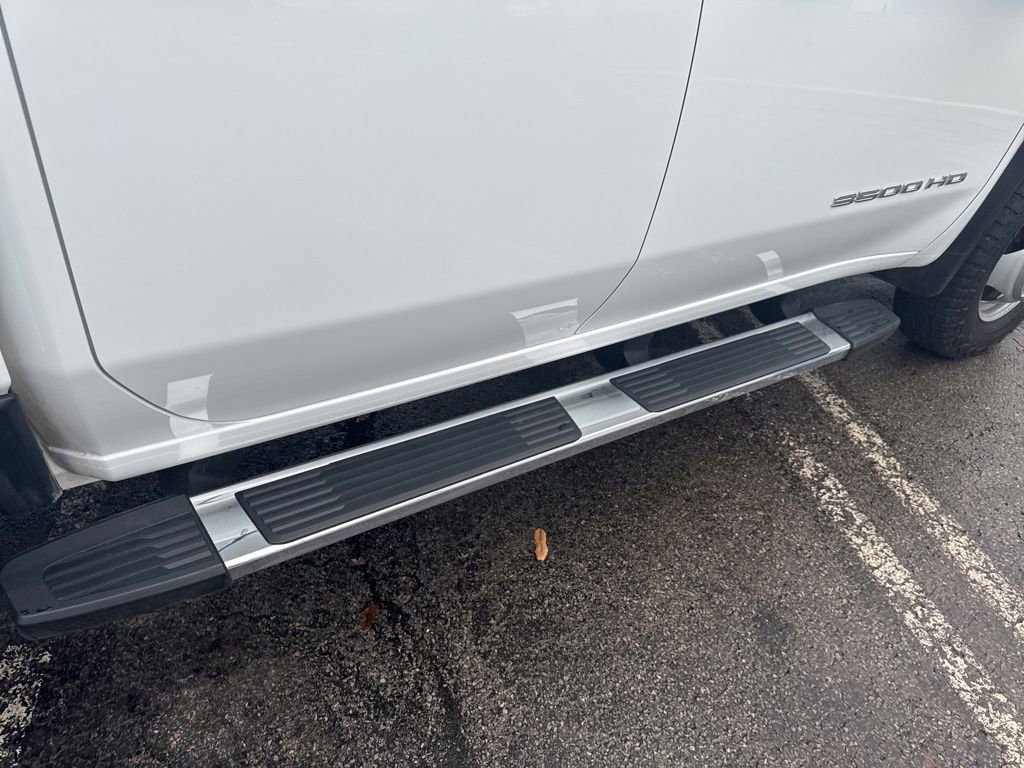 Used 2023 GMC Sierra 3500 Pro w/ Convenience Package AWD/4WD image 13