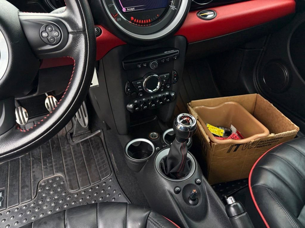 Used 2011 MINI Cooper John Cooper Works FWD image 17