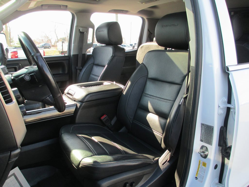 Used 2016 GMC Sierra 3500 Denali w/ Duramax Plus Package image 21