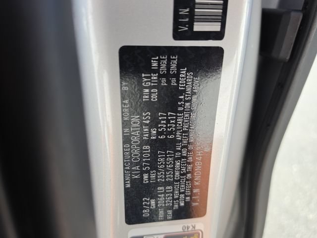 Used 2023 Kia Carnival LX FWD image 44