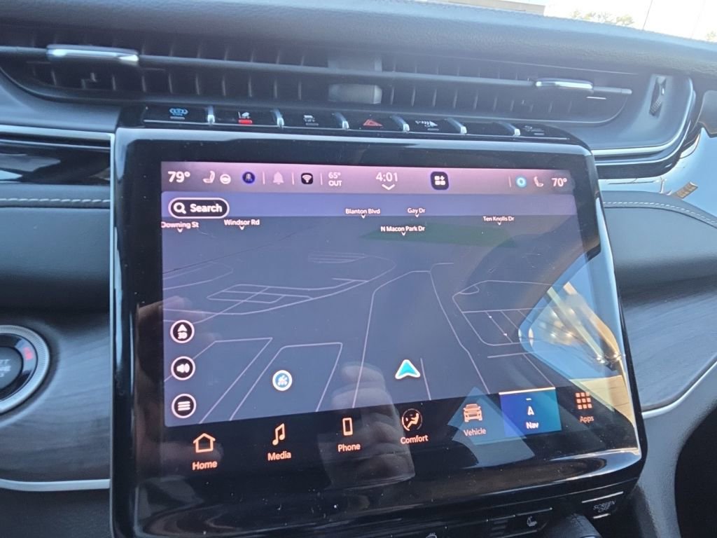 Used 2024 Jeep Grand Cherokee Limited 4xe image 17