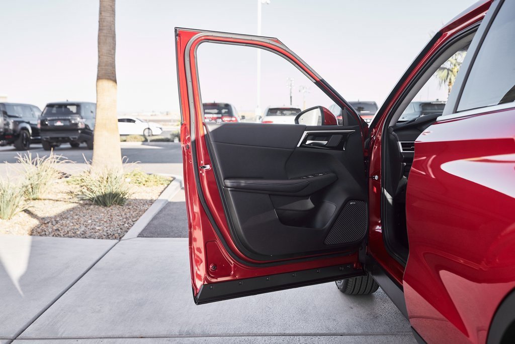 New 2025 Mitsubishi Outlander SE image 17