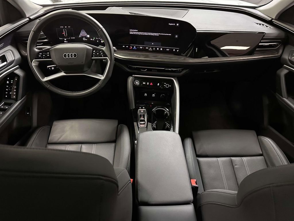 Used 2025 Audi Q5 Premium Plus w/ Premium Plus image 17
