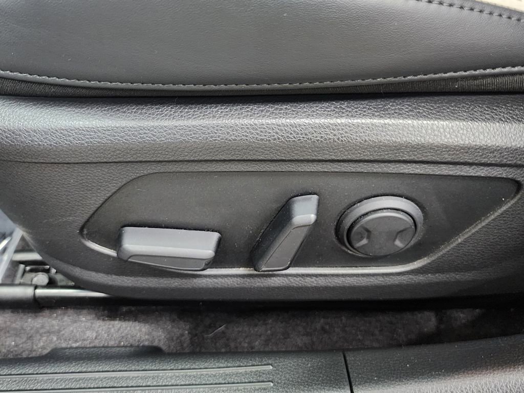 Used 2025 Kia K5 GT-Line AWD/4WD image 13