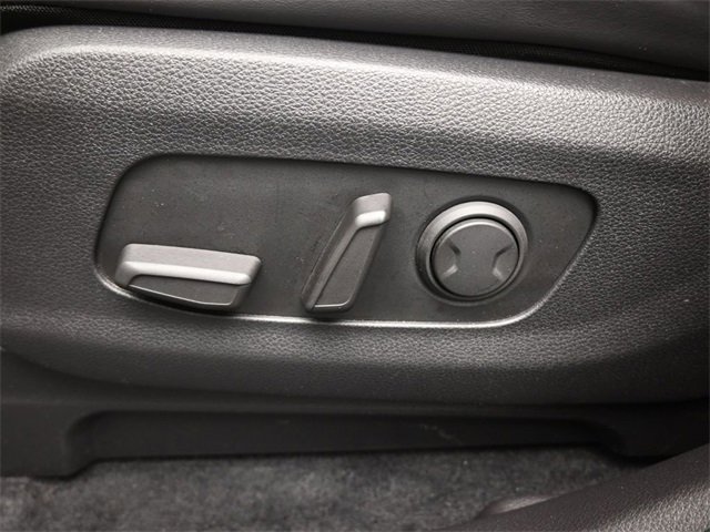 Used 2023 Kia Carnival LX image 33