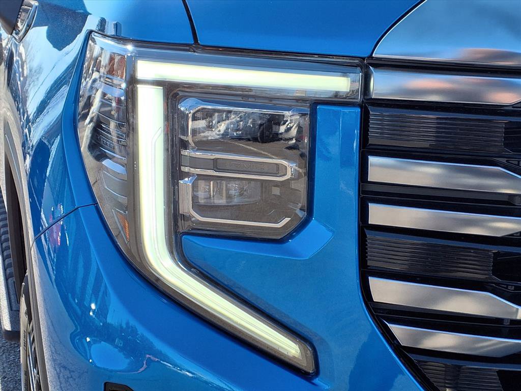 Certified 2023 GMC Sierra 1500 AT4 w/ AT4 Premium Package image 11