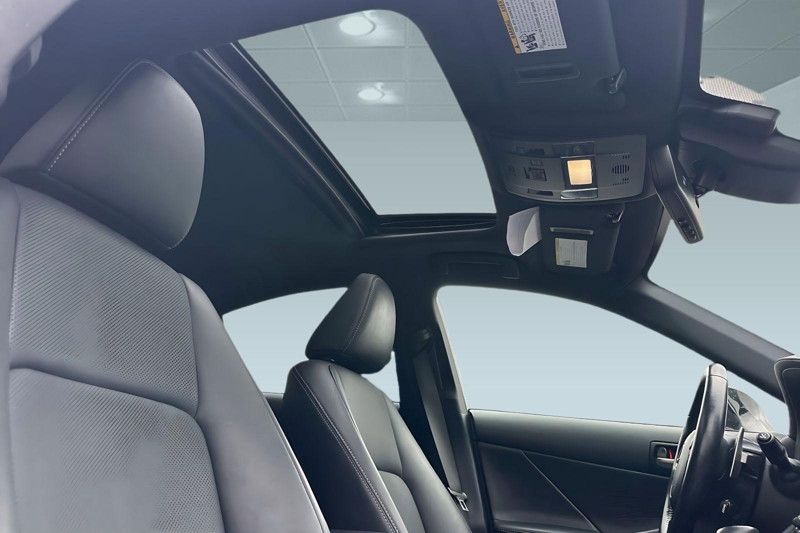 Certified 2022 Lexus IS 300 w/ Premium Package RWD image 31