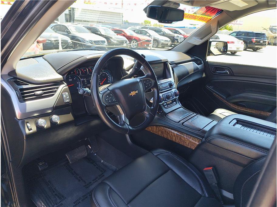 Used 2019 Chevrolet Suburban Premier AWD/4WD image 5