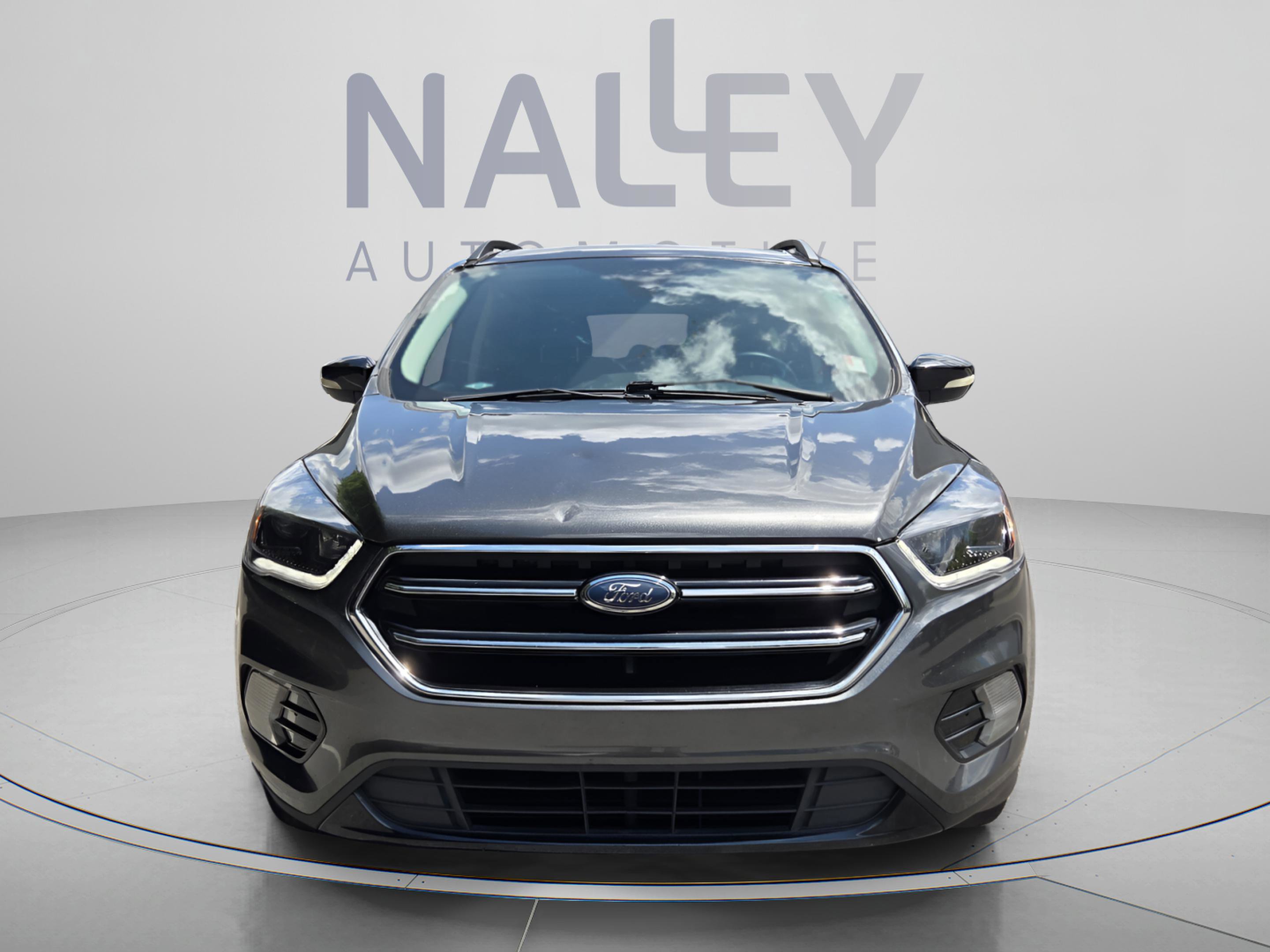 Used 2017 Ford Escape Titanium FWD image 8