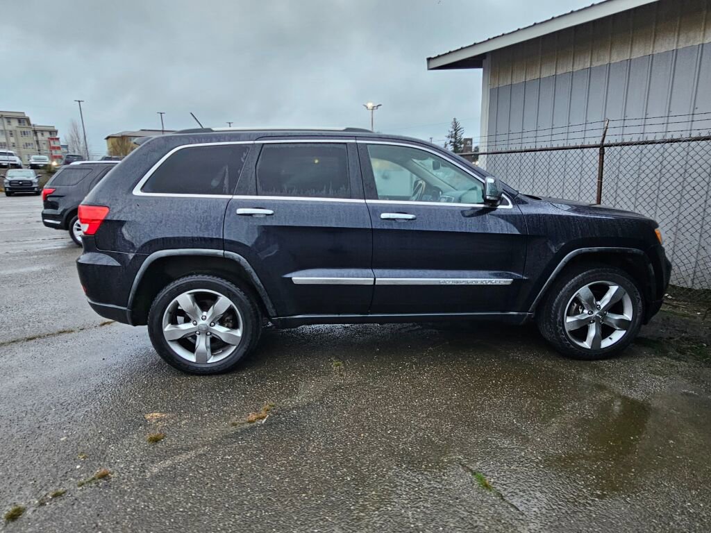 Used 2011 Jeep Grand Cherokee Overland image 9