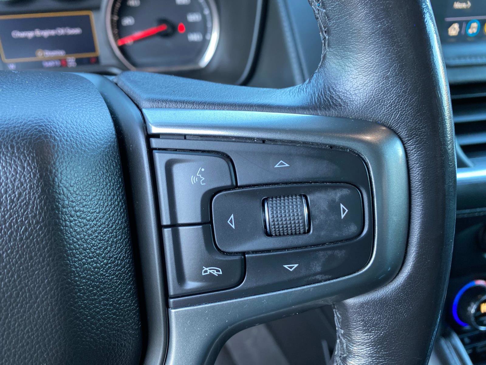 Used 2021 Chevrolet Tahoe LT w/ LT Signature Package image 19