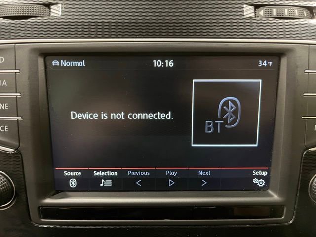 Used 2017 Volkswagen GTI S image 33