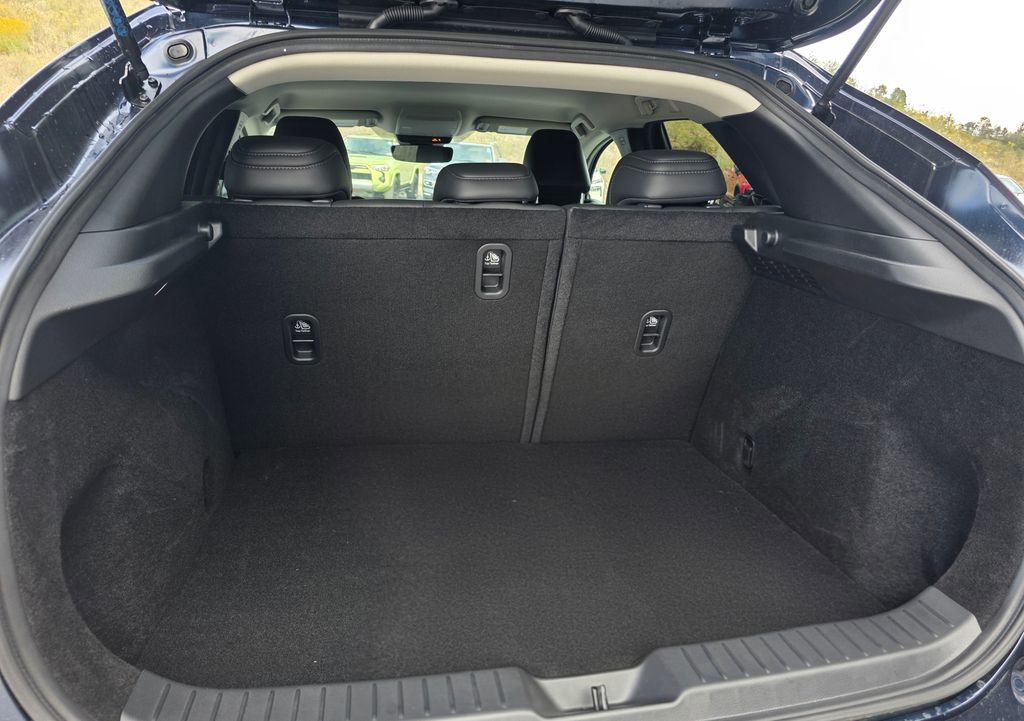 New 2025 MAZDA CX-30 AWD 2.5 S w/ Select Sport Pkg image 7