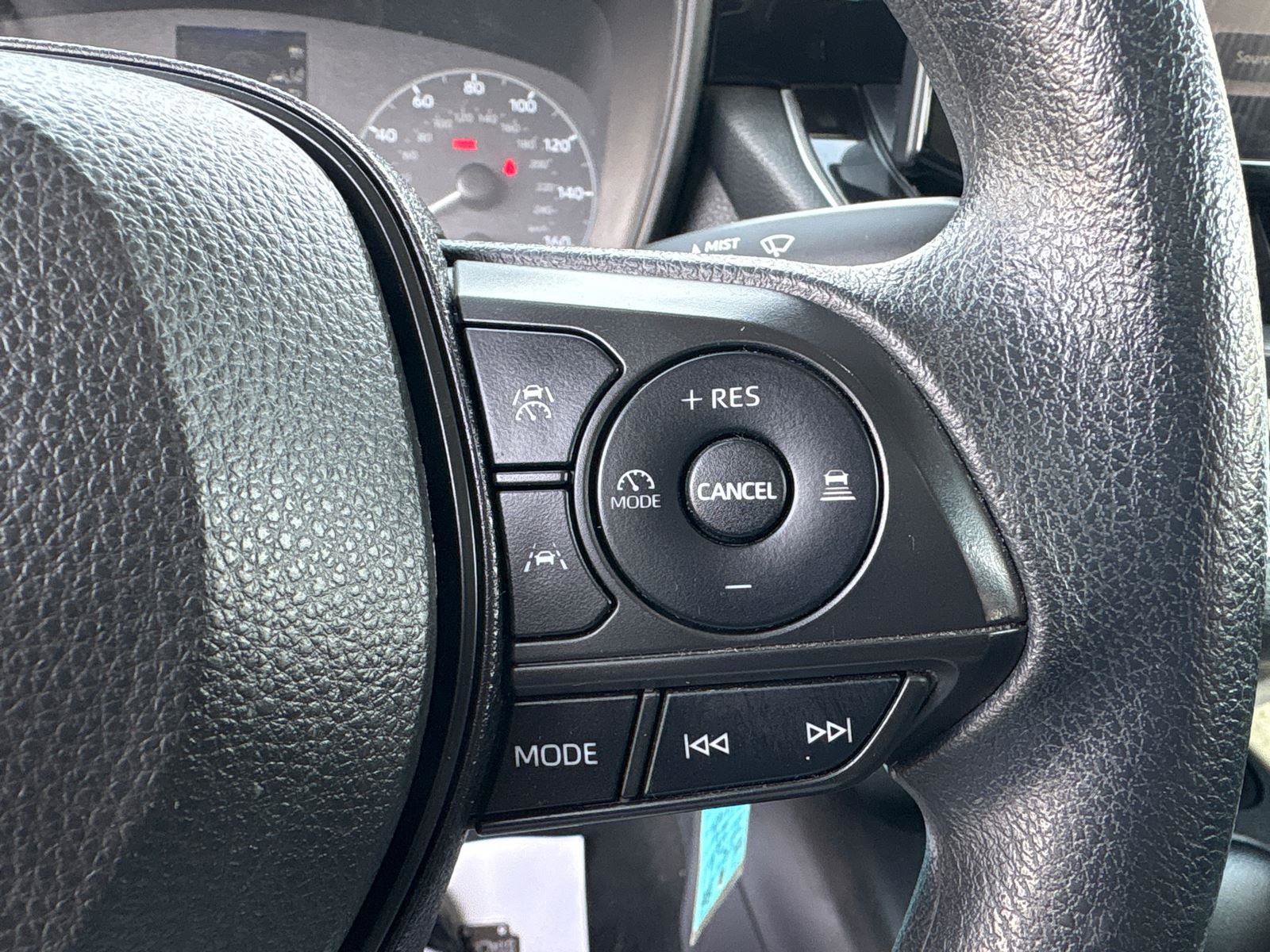 Used 2023 Toyota Corolla LE FWD image 23