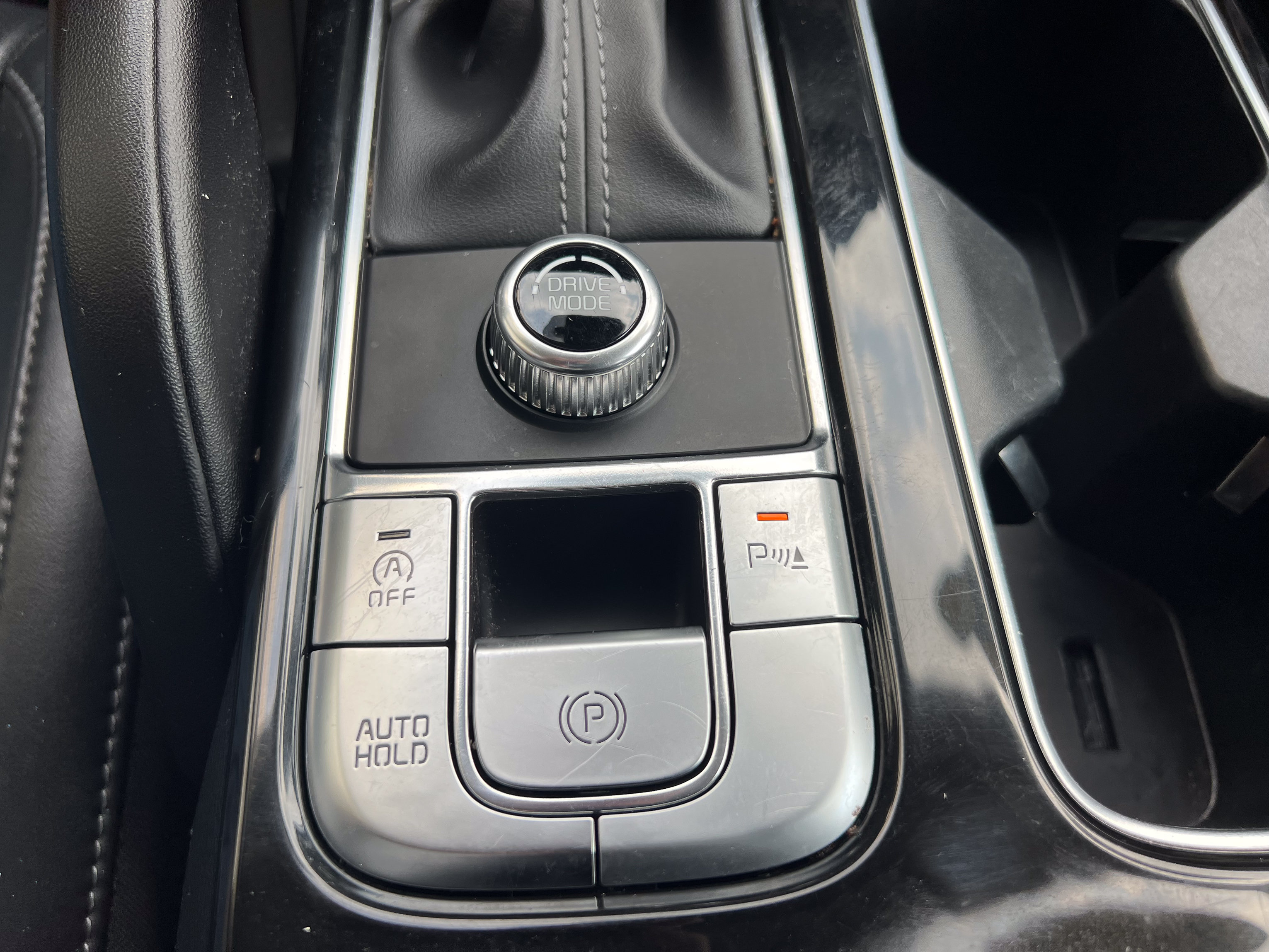 Used 2025 Kia Telluride S FWD image 27