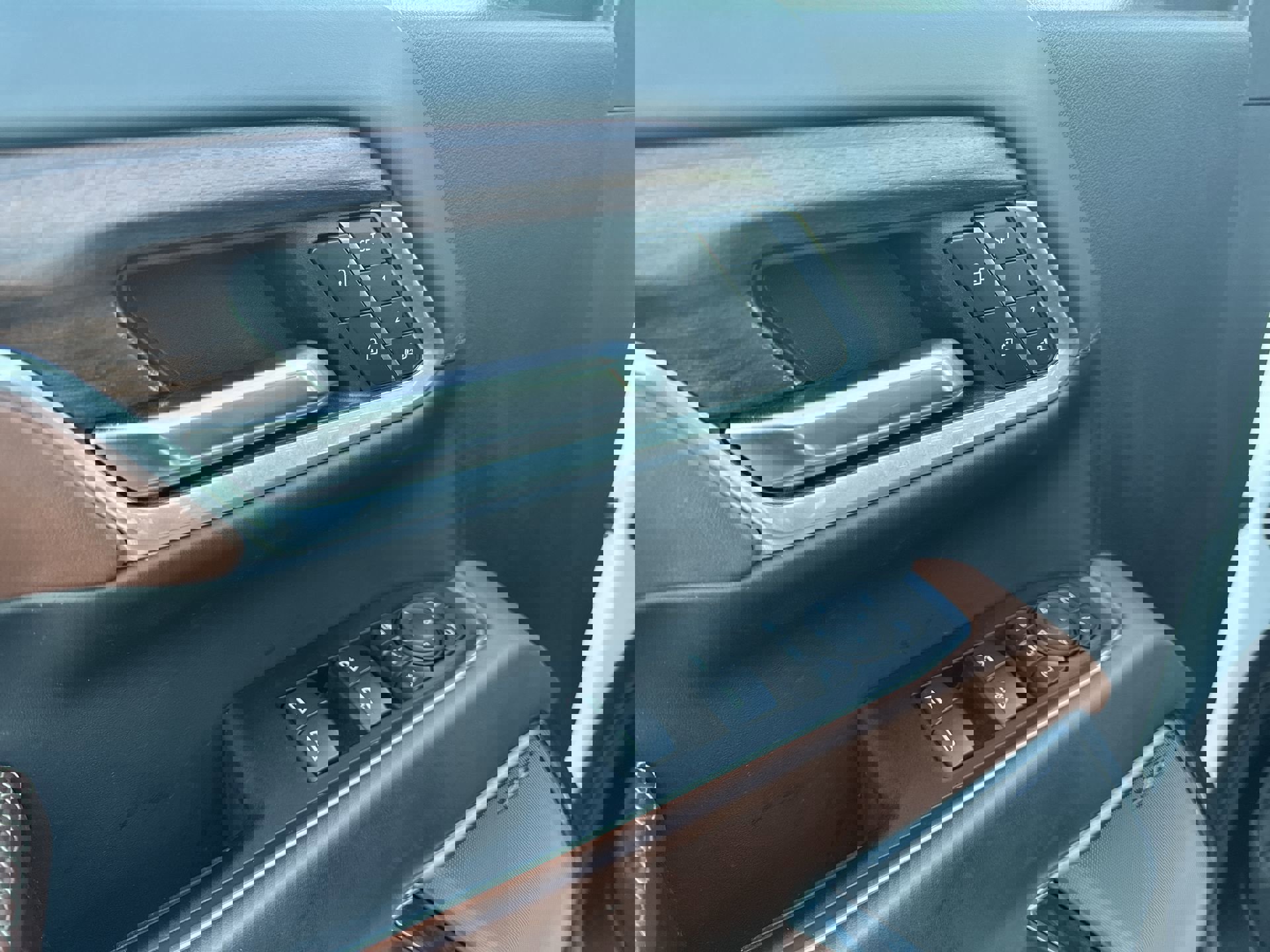 Certified 2024 GMC Sierra 3500 Denali Ultimate image 24