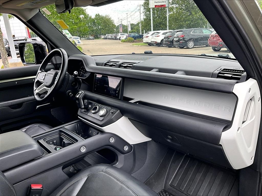 Used 2020 Land Rover Defender 110 S AWD/4WD image 14
