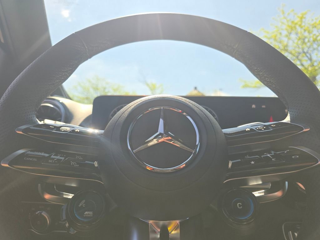 New 2026 Mercedes-Benz GLB 35 AMG 4MATIC image 28