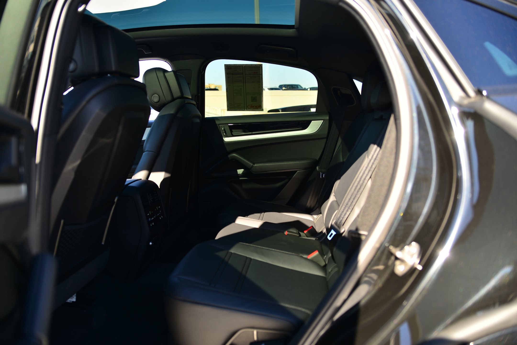 Certified 2026 Porsche Cayenne Coupe image 14