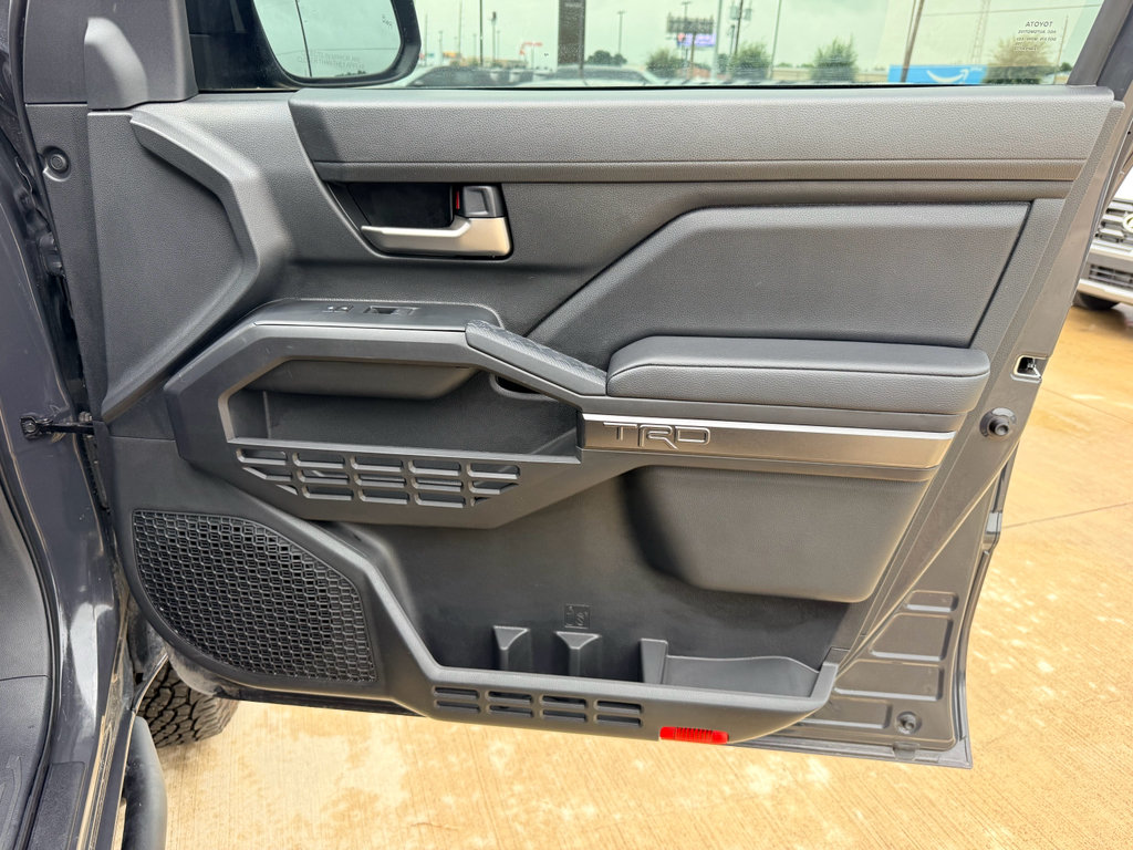 Used 2025 Toyota Tacoma TRD Off-Road AWD/4WD image 11