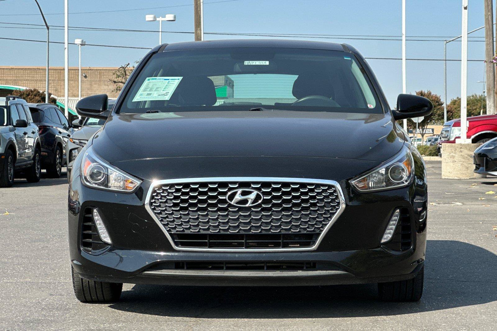 Used 2020 Hyundai Elantra GT FWD image 8