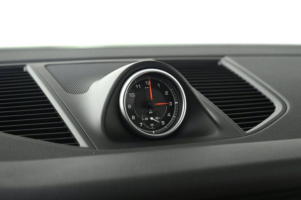 Used 2020 Porsche Macan S image 22