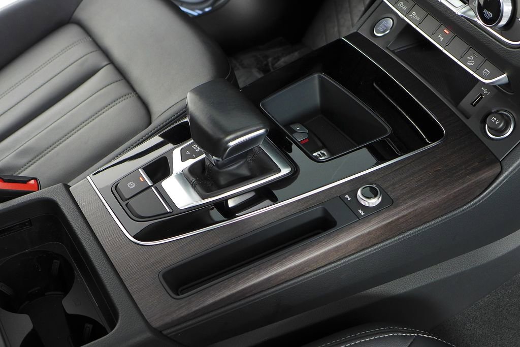 Used 2022 Audi Q5 2.0T Premium w/ Convenience Package image 15
