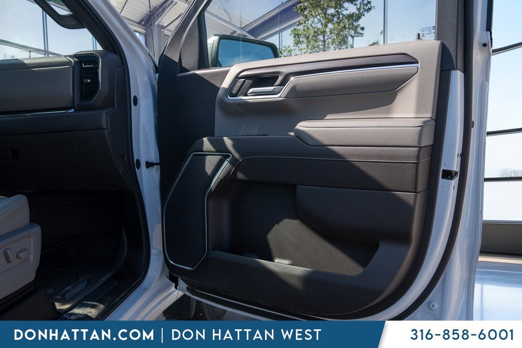 Used 2022 GMC Sierra 1500 SLT AWD/4WD image 25