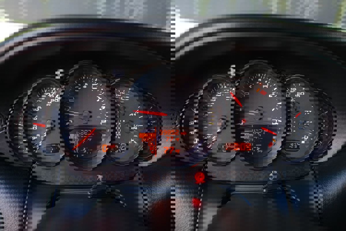 Used 2004 Porsche 911 Carrera image 15