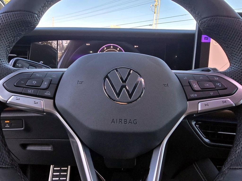 New 2026 Volkswagen Tiguan SEL R-Line image 11