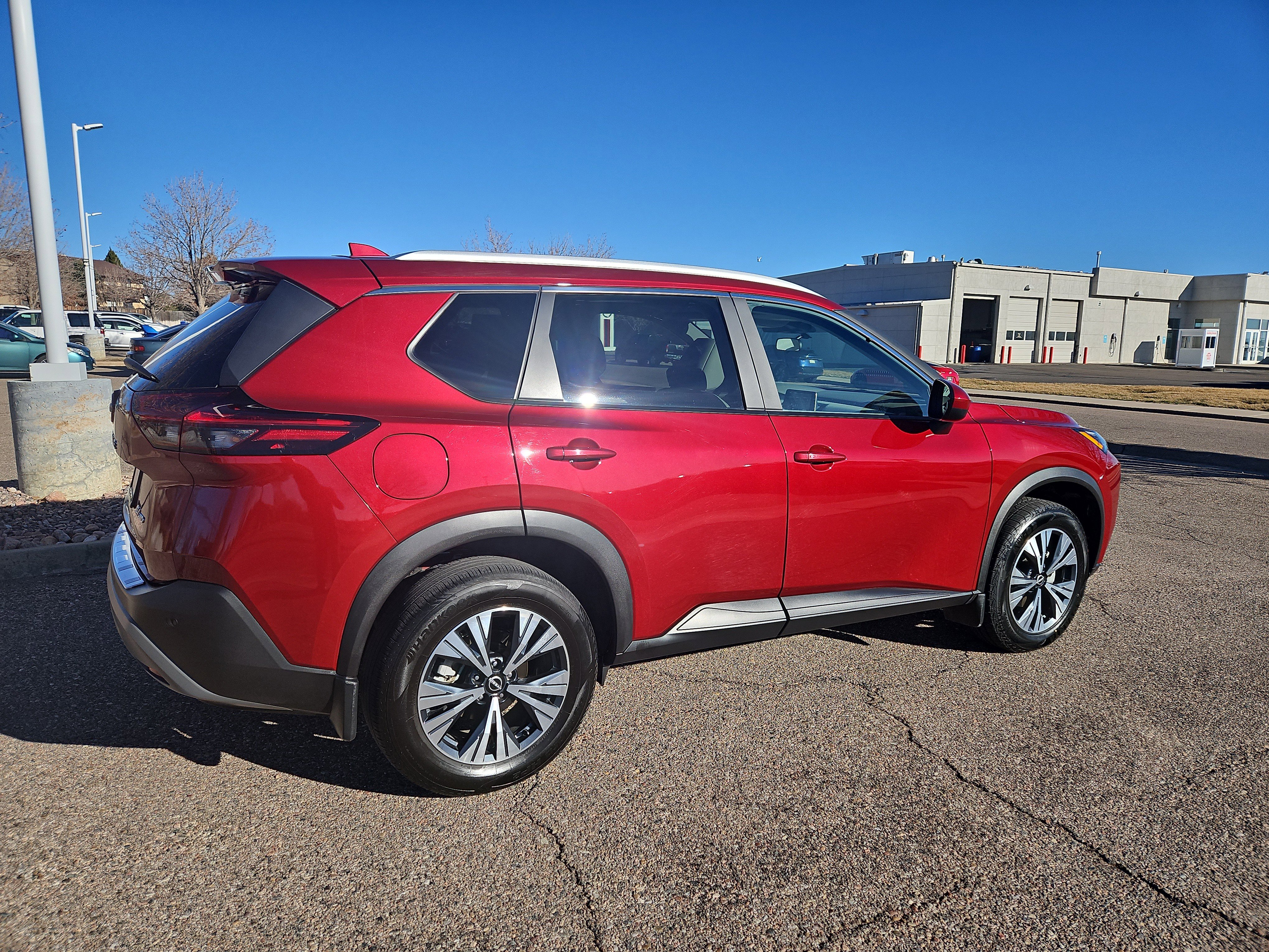 Used 2023 Nissan Rogue SV w/ SV Premium B Package AWD/4WD image 3