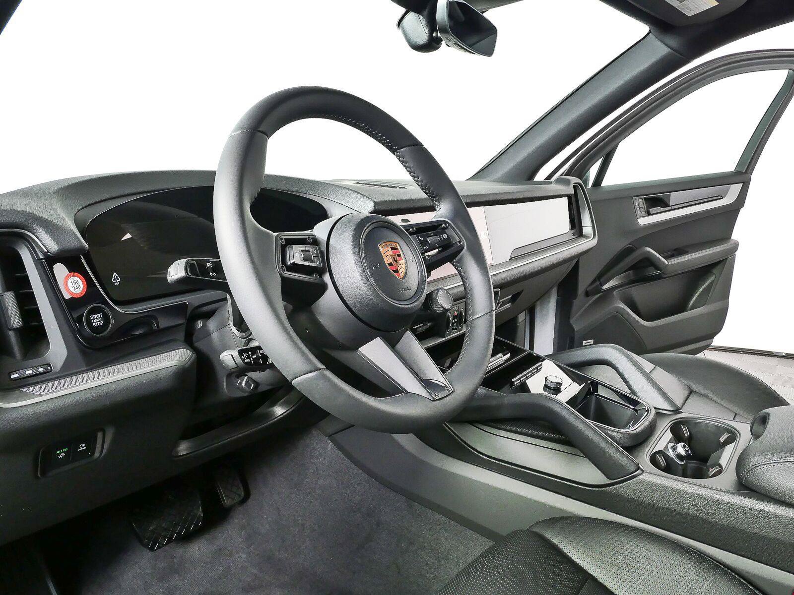 New 2026 Porsche Cayenne AWD/4WD image 4
