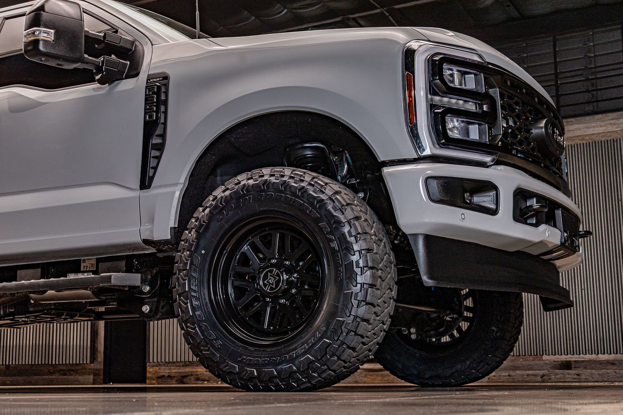 Used 2026 Ford F350 Lariat w/ Black Appearance Package AWD/4WD image 12