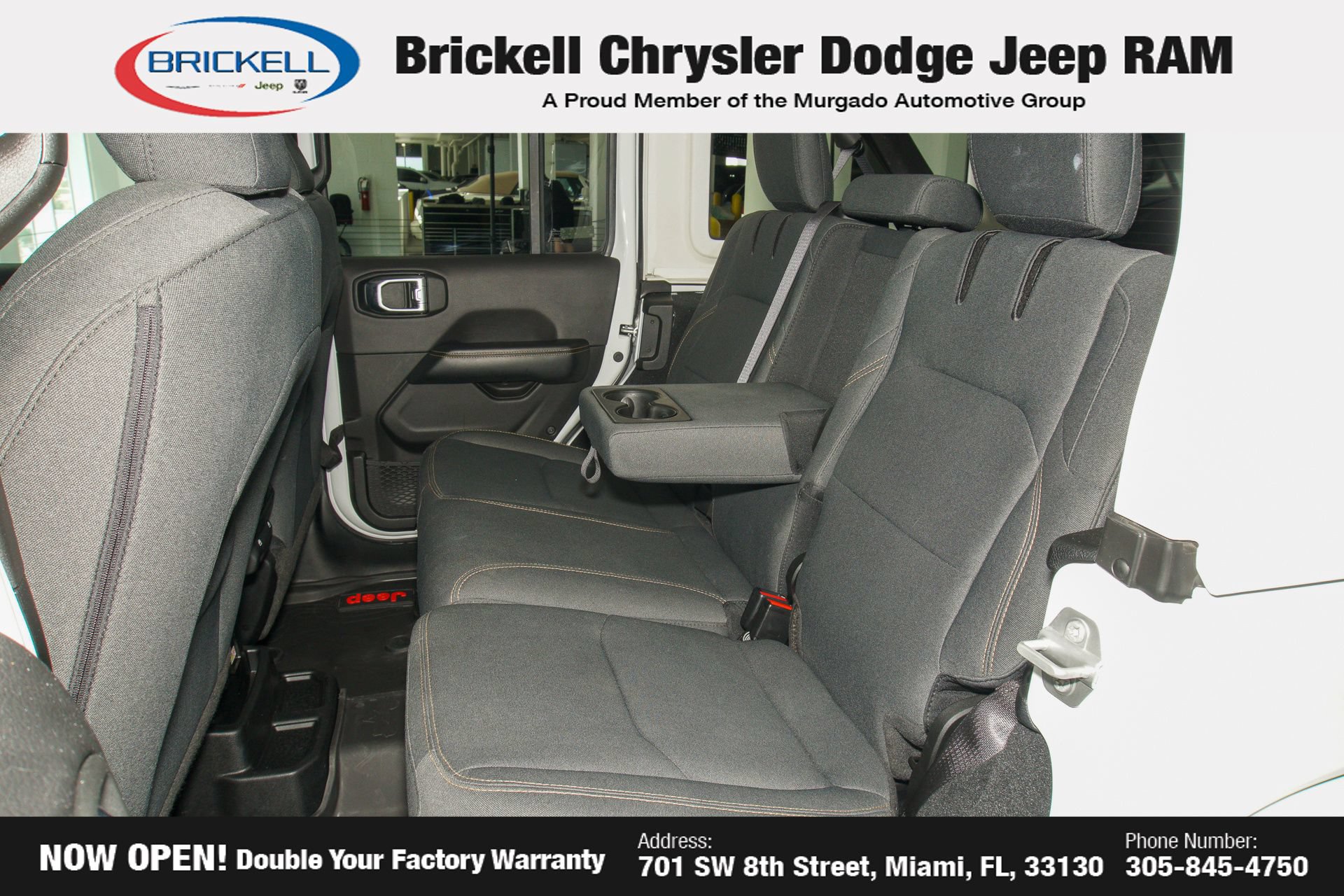 Used 2024 Jeep Wrangler Unlimited Sahara AWD/4WD image 17