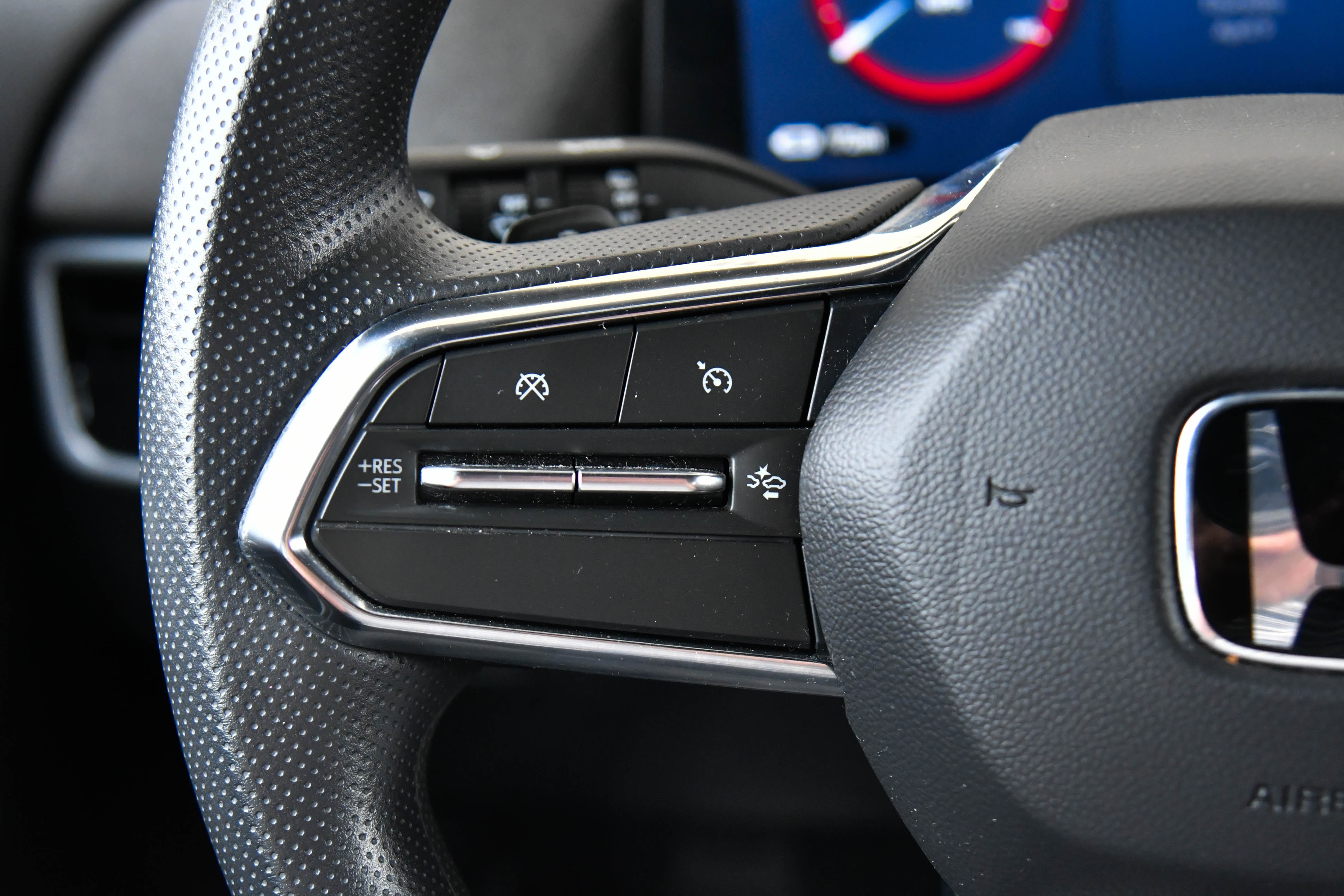 Used 2024 Honda Prologue EX image 33