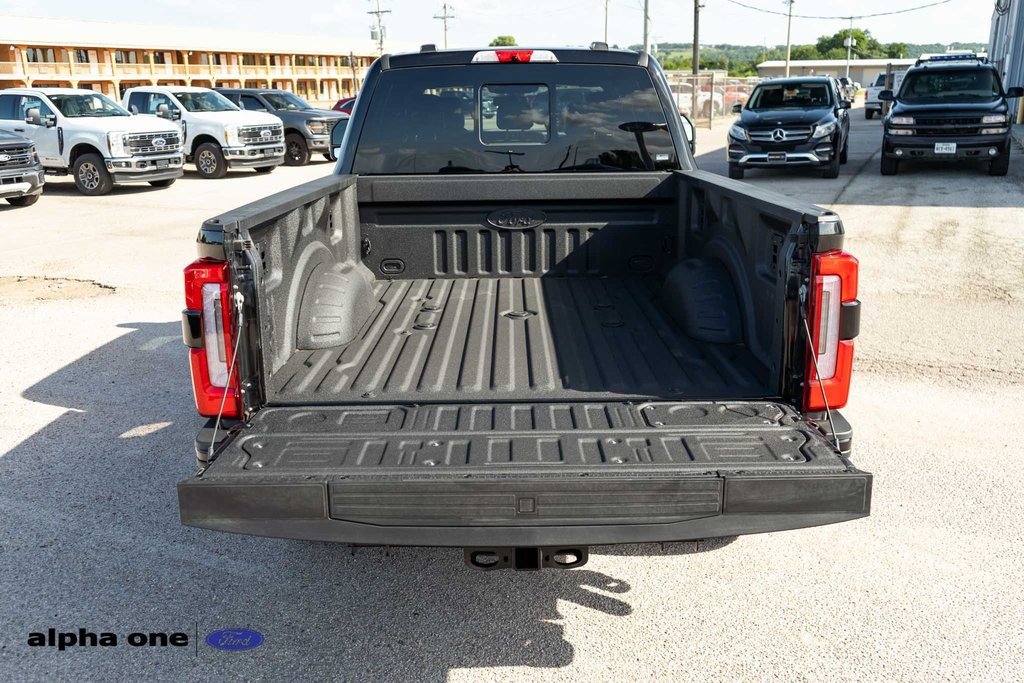 Used 2025 Ford F250 Platinum image 8