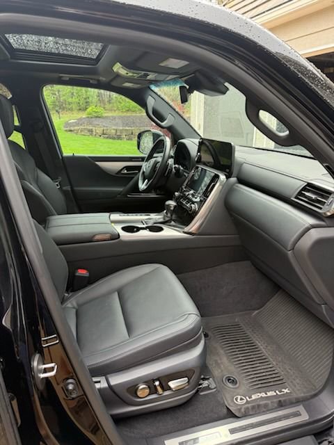 Used 2023 Lexus LX 600 F Sport w/ Accessory Package (Z1) AWD/4WD image 1