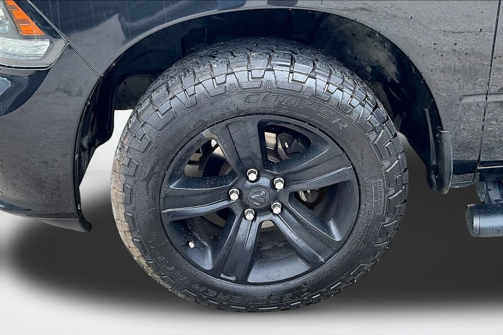 Used 2017 RAM 1500 Sport w/ Black Ram 1500 Sport Group AWD/4WD image 32
