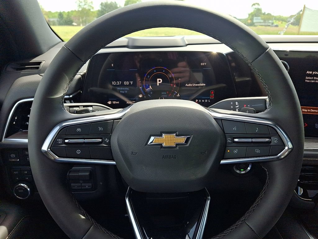New 2026 Chevrolet Tahoe Premier w/ Sun And Tow Package AWD/4WD image 16